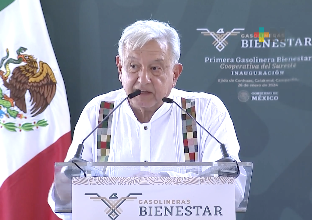 Presidente López Obrador inaugura primera gasolinera Bienestar, en Campeche